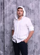 Сорочка з льону з капюшоном біла